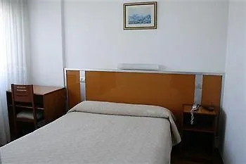 Guest house Liste Station 2*